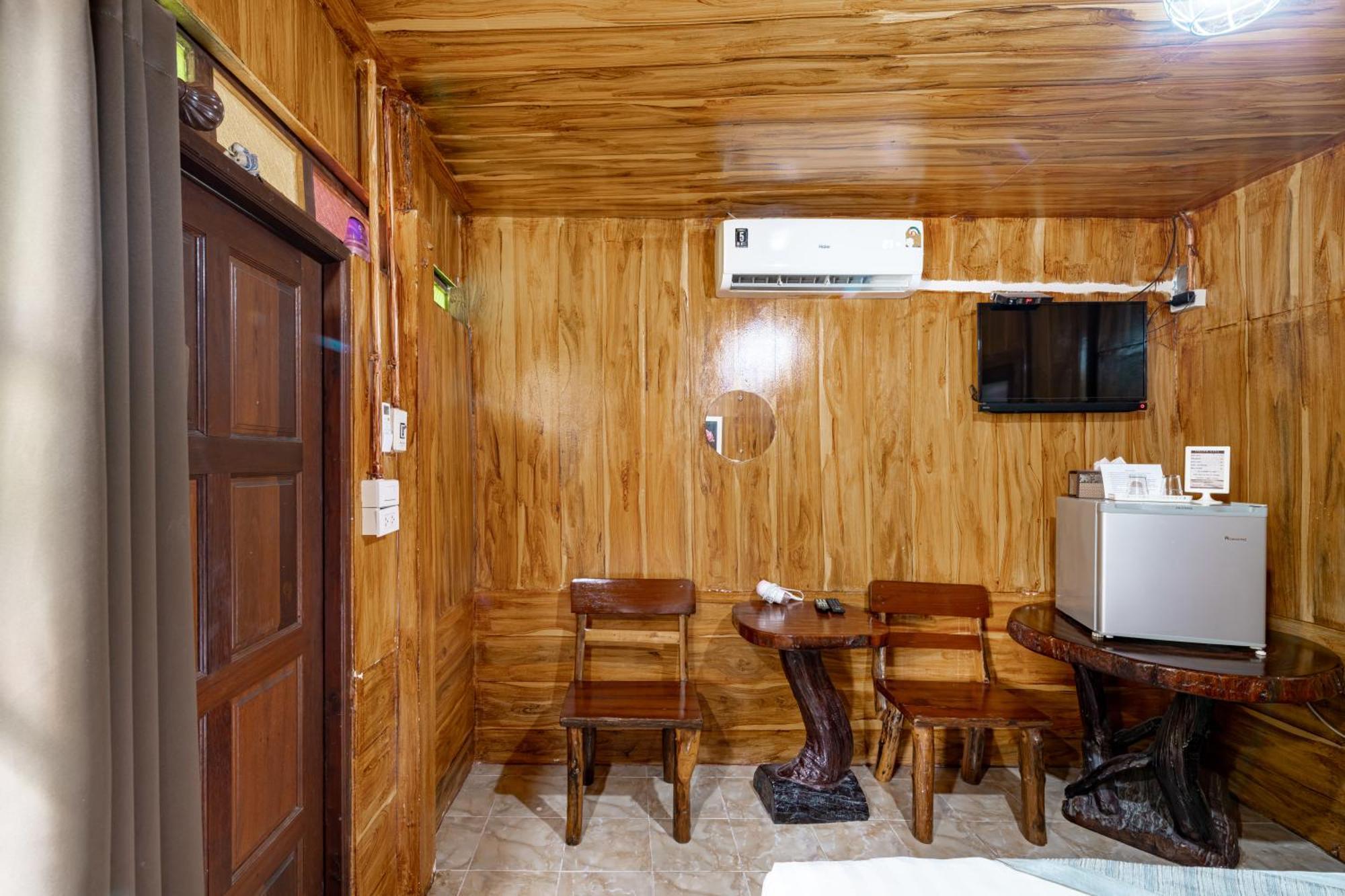Athithara Homestay Αγιουτάγια Εξωτερικό φωτογραφία